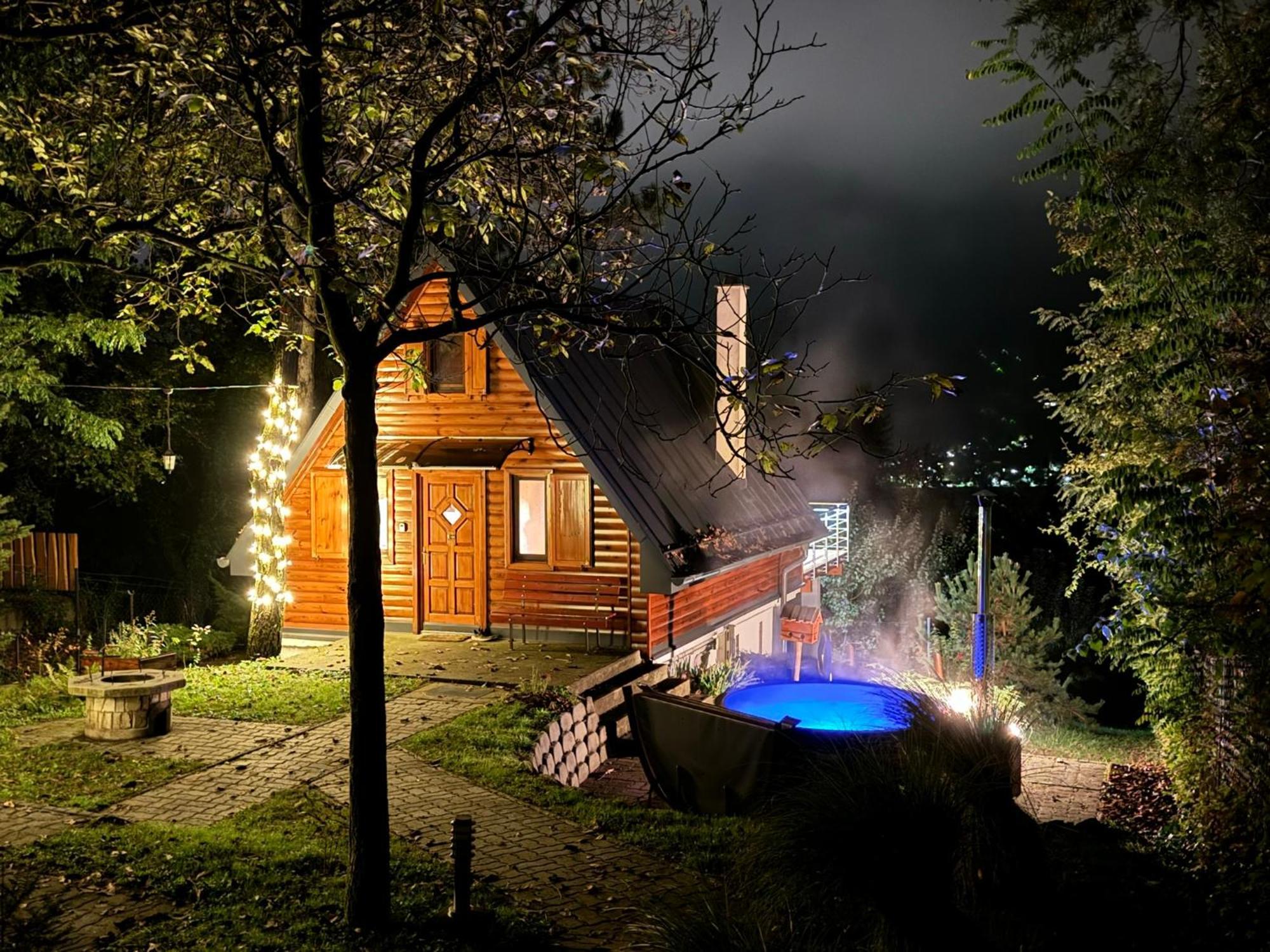 Lena Villa